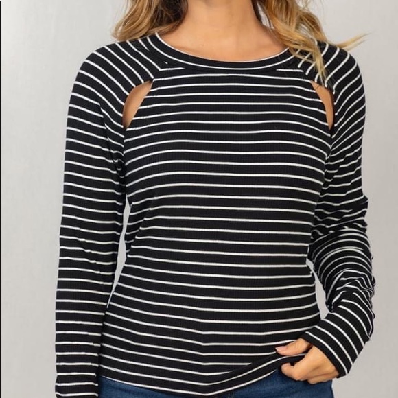 A Fresh Look Stripe Top - Picture 2 of 7